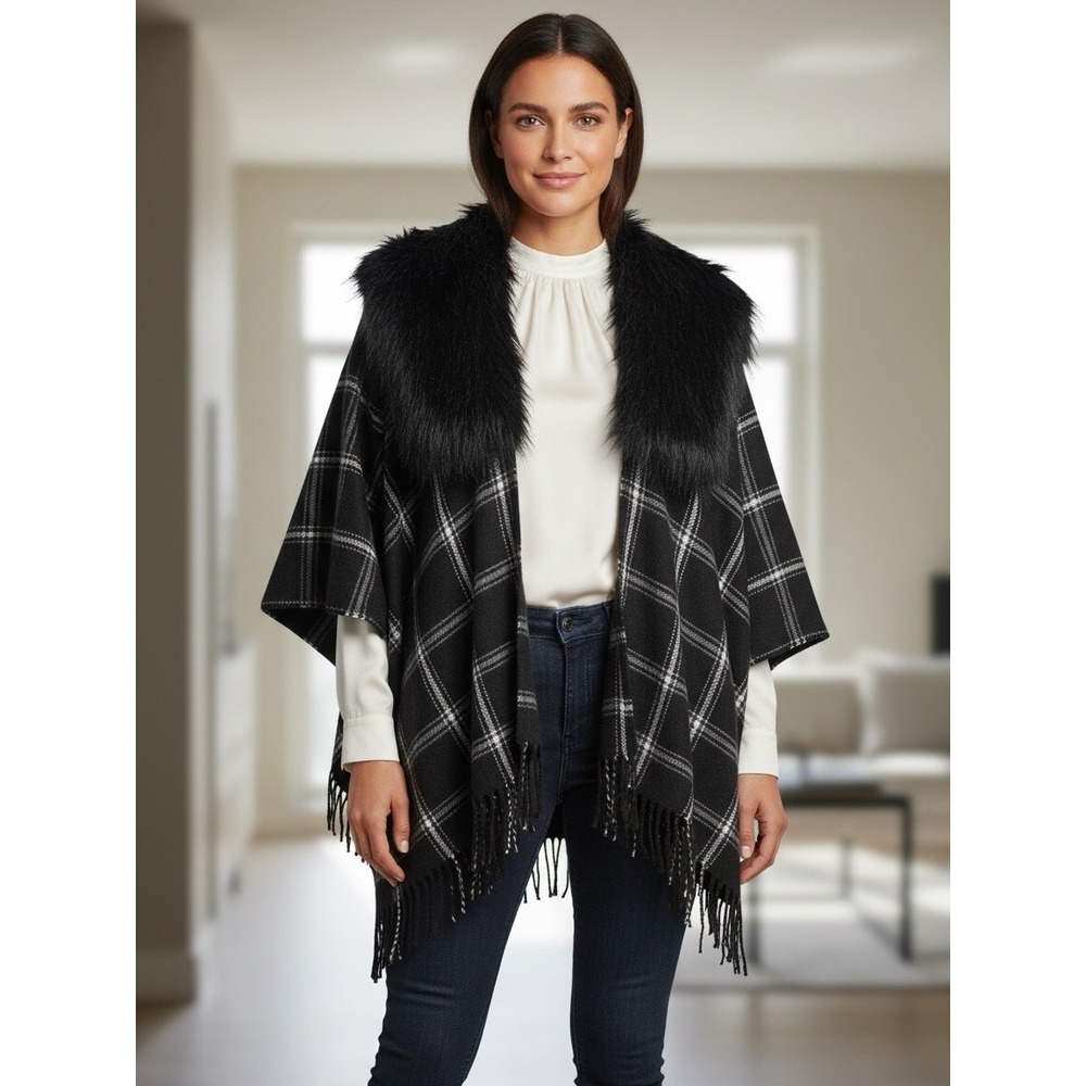 J.Crew Women's One Size Faux Fur Collar Wrap Scarf Cape Fringed B&W Plaid EUC